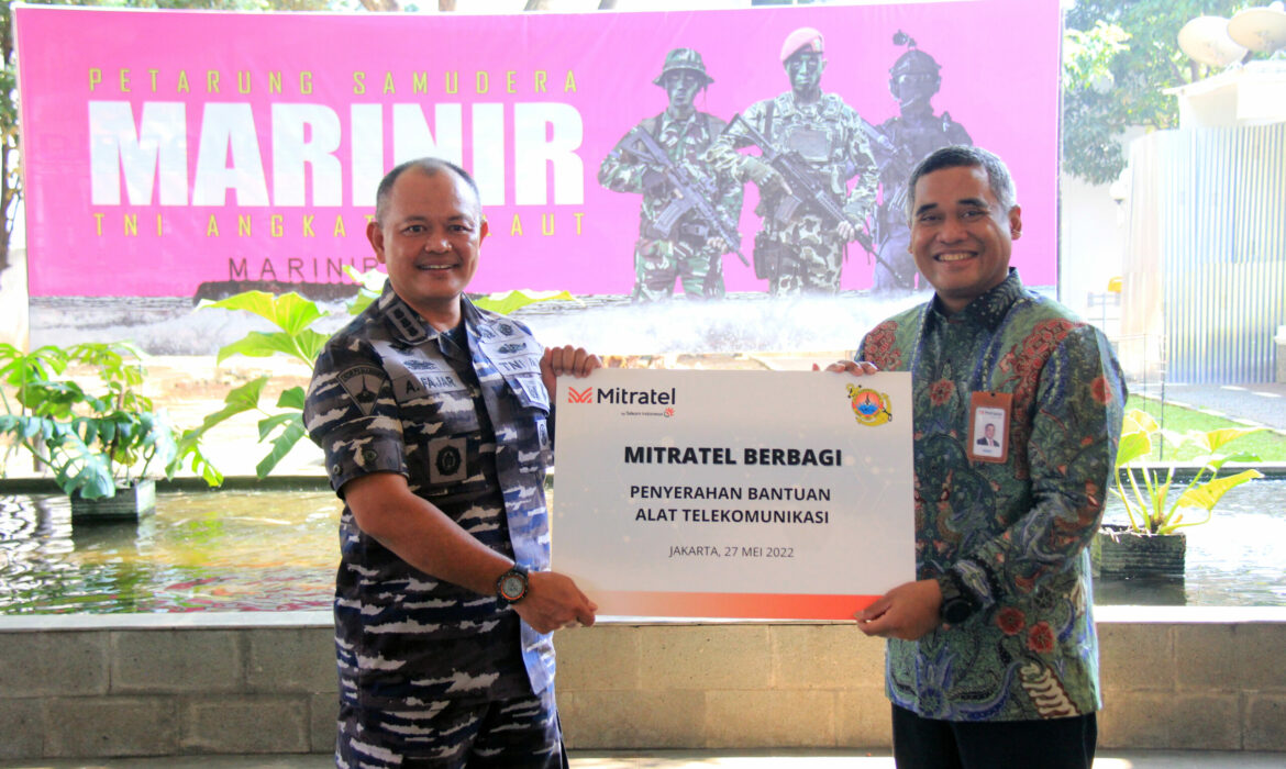 Penyerahan Bantuan kepada Korps Marinir TNI AL