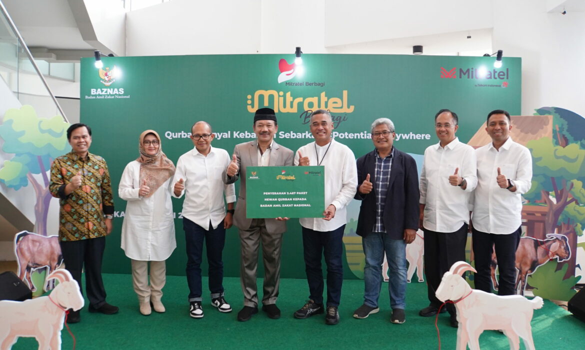 PT Dayamitra Telekomunikasi Tbk (Mitratel) Gandeng BAZNAS Salurkan 3.467 Paket Daging Kurban